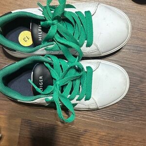 Tommy Hilfiger Kids Sneakers in White and Green
